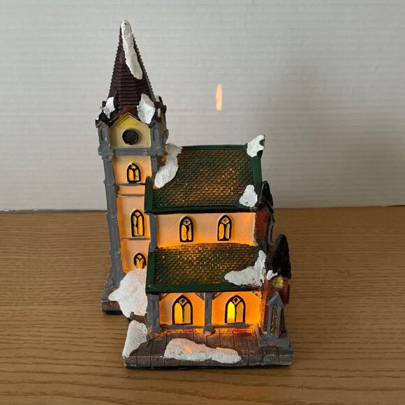 Vtg Holiday Time Christmas Village Church Lighted Window Scene Battery Opperated - Picture 4 of 12